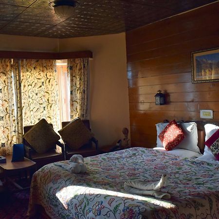 Welcome Hotel Gulmarg Esterno foto