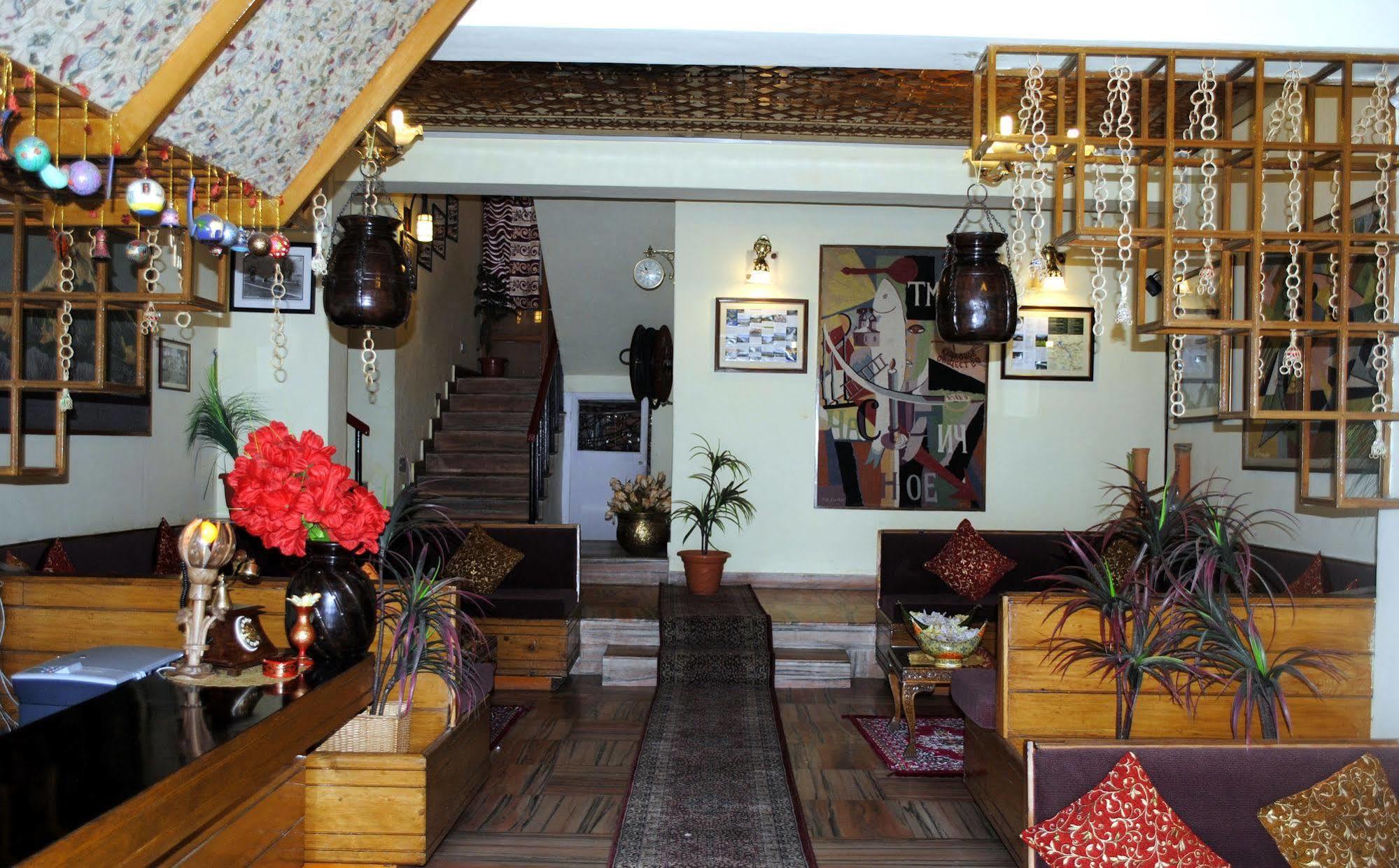 Welcome Hotel Gulmarg Esterno foto