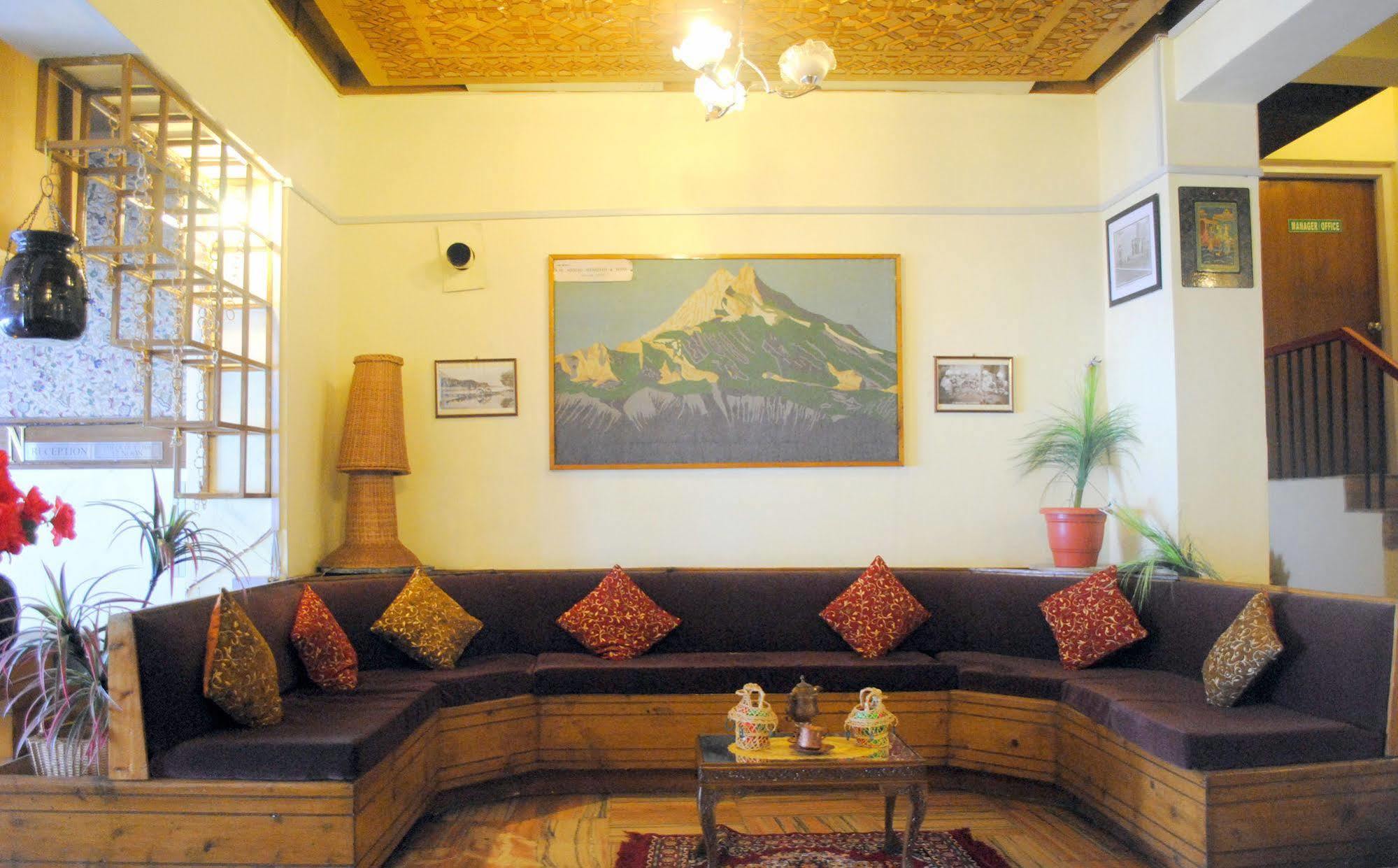 Welcome Hotel Gulmarg Esterno foto