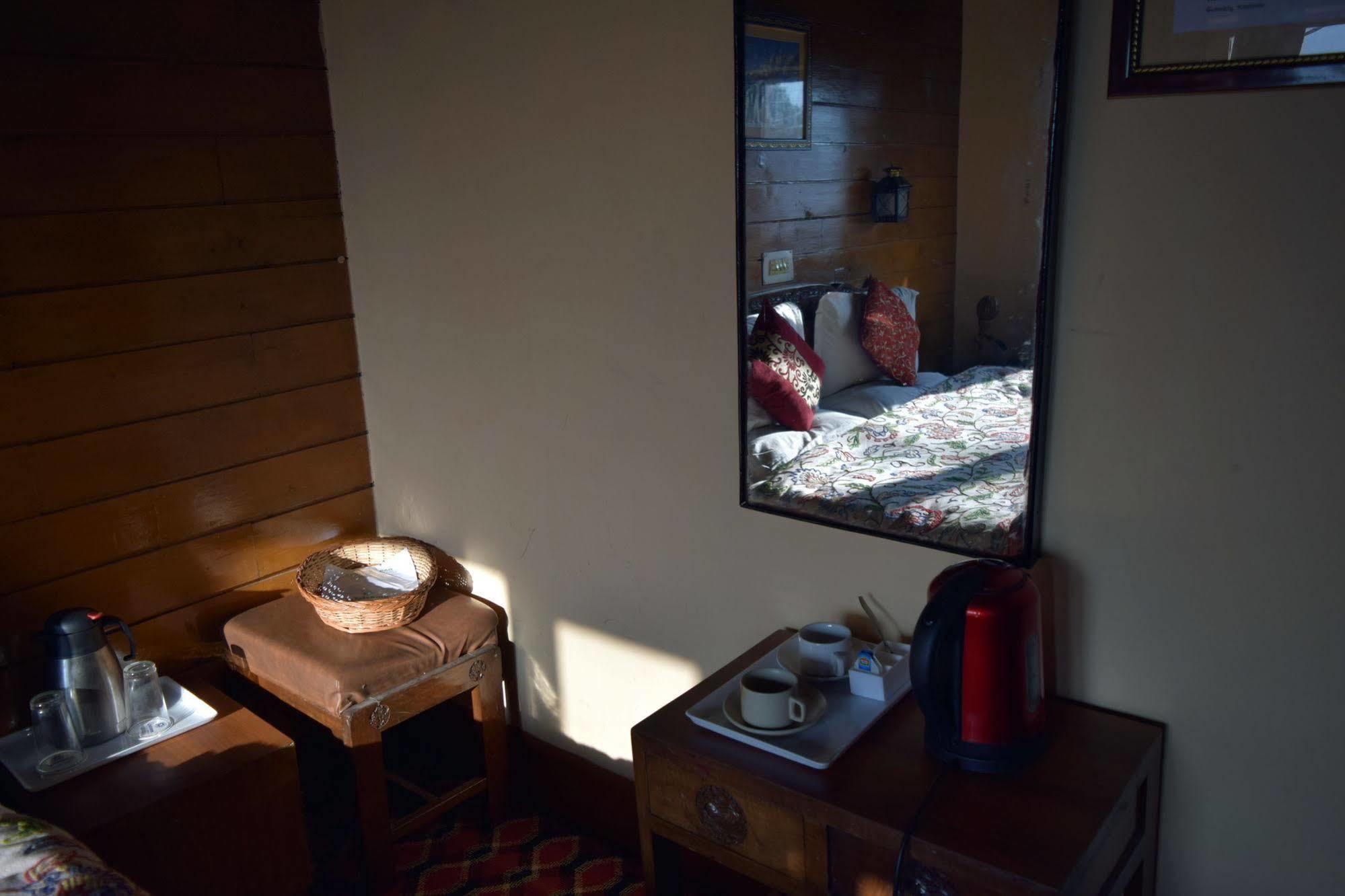 Welcome Hotel Gulmarg Esterno foto