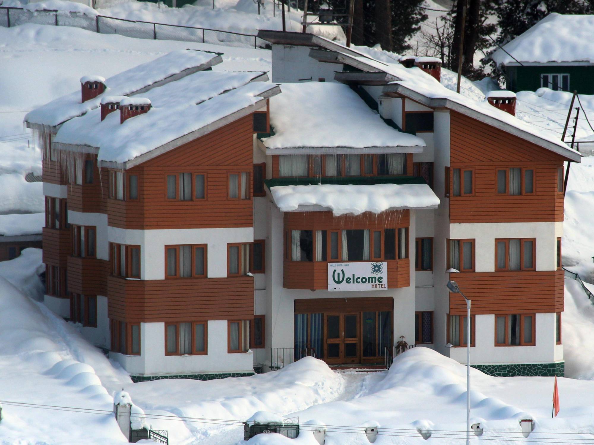 Welcome Hotel Gulmarg Esterno foto